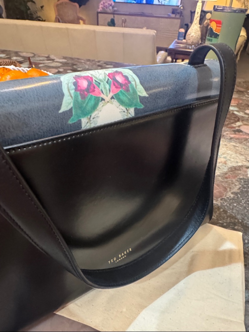 Rare Ted Baker NWT & dust bag handbag - Picture 12 of 12